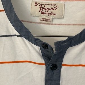 Penguin, nice clean shirt, XL fits like a L